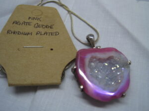 Pink Agate Geode - rhodium plated setting with chain - Image 7