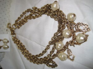 Talbot's 3 strand Vintage Necklace with matching Drop Pearl Earrings - Image 7