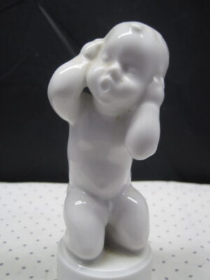 Child "Ear Ache" Figurine - Denmark