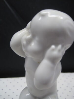 Child "Ear Ache" Figurine - Denmark - Image 3