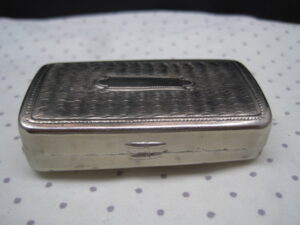 Silver Trinket or Snuff Box - Image 3