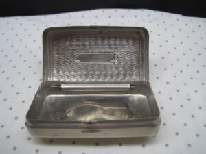 Silver Trinket or Snuff Box - Image 4