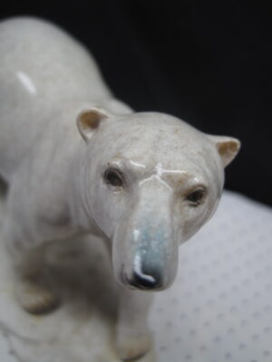 Portman Studio Polar Bear Sculptures (pair) - Image 6