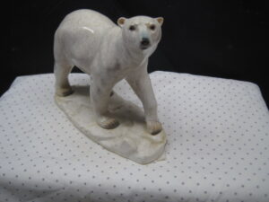 Portman Studio Polar Bear Sculptures (pair) - Image 5