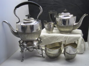 Sheffield Henry Rogers, Sons & Co Silverplate Complete Tea-Coffee Service