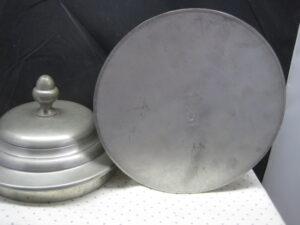 Colonial Williamsburg Stieff Pewter Humidor Lidded Canister Tobacco Jar - Image 3