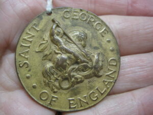 WW2 Saint George Of England United We Stand America Bronze Medallion Pendant - Image 2