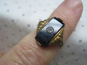 Onyx and Diamond Gold Plated RIng - Image 5