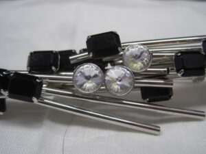 Sputnik 1960's Black and Clear Rhinestone Linear Silver Brooch - Rare - MCM - Image 5