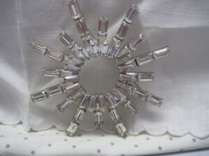 Vintage WEISS Rhinestones Baguette Starburst Brooch - Image 2