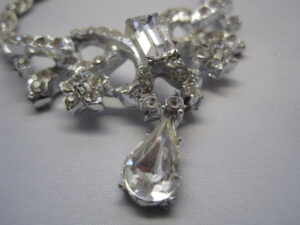 Rhinestone Tear Drop Bow Necklace with Rhinestone studded chain - 1940s - Image 3