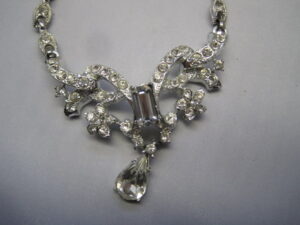 Rhinestone Tear Drop Bow Necklace with Rhinestone studded chain - 1940s - Image 5