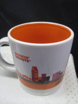 Pair New Jersey Dunkin'Donuts mugs - Image 3