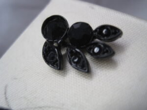 Vintage Black Jet Brooch and Earrings - Image 5