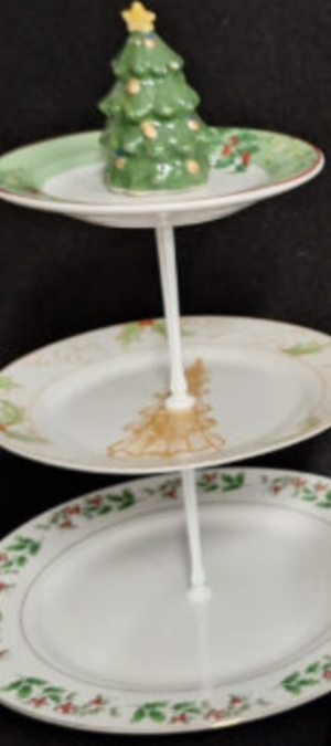 Alternative view of Piatti Matti - 3 Tiered Christmas Themed Platters