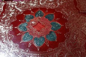 Alternative view of Florentine Designed Red Leather Embossed Hand Tooled Vintage Purse ~ Italy